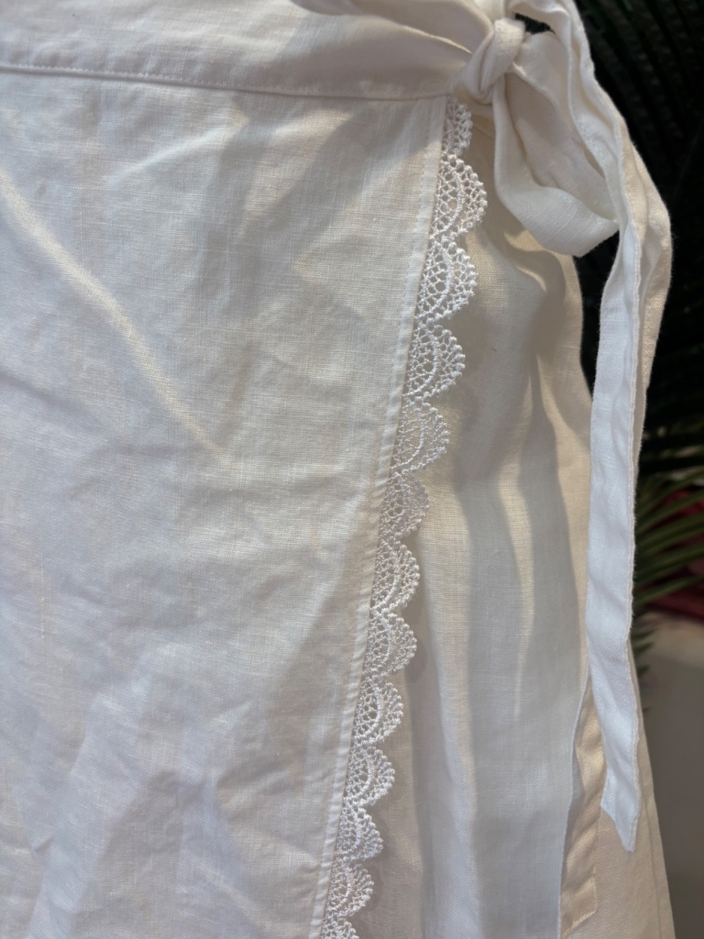 Vintage Saks Fifth Avenue Linen Skirt with Lace Trim - Picture 2 of 7